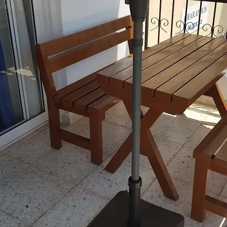 Latsi Riana 15 *
