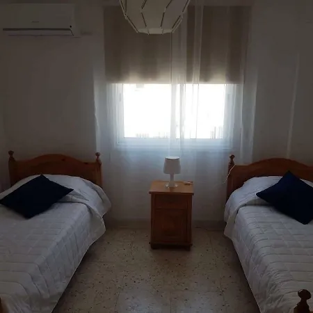 Latsi Riana 15 *